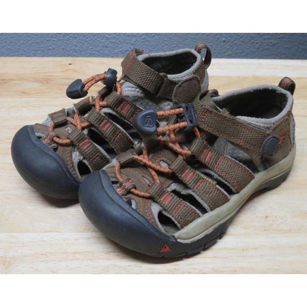 KEEN Newport H2 Jr Waterproof Sandals Kids 10 Brown‎ Beach Lake Pool Shoes